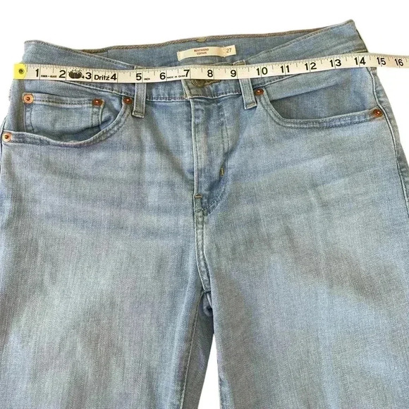 Levi's Women's Boyfriend Jeans, W27 L30, Light Blue - Picture 7 of 10